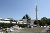 Хорватия — христианское, католическое государство. Мусульман здесь всего один процент, и для них тоже строят мечеть.