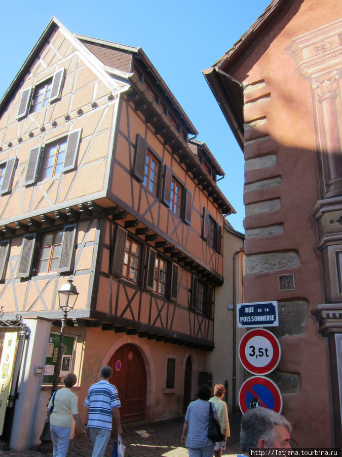 Сказочный маршрут средневекового города. Кольмар, Франция