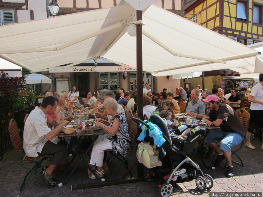 Нормальное явление — плотный обед Кольмар, Франция