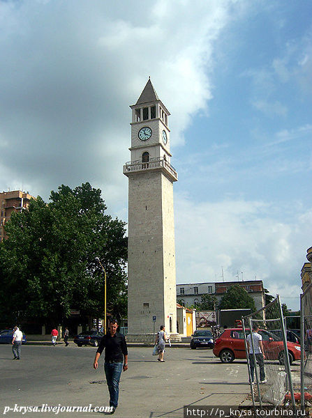 Один из символов Тираны — башня XIX века Тирана, Албания