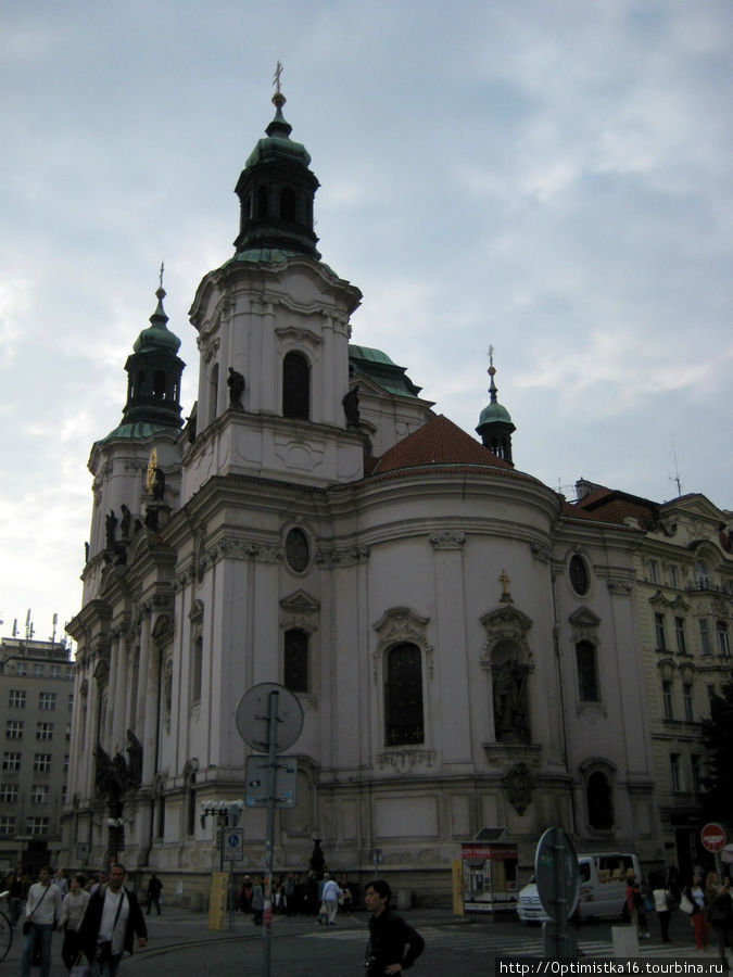 В церкви Святого Николая на Староместской площади Прага, Чехия