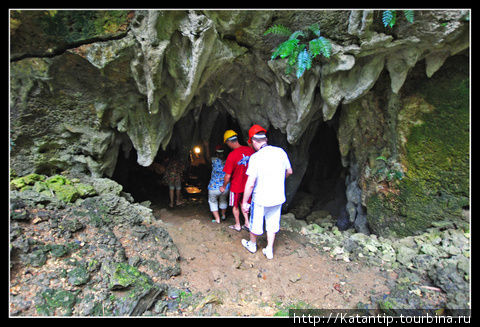 Пещера с летучими мышами Остров Панай, Филиппины