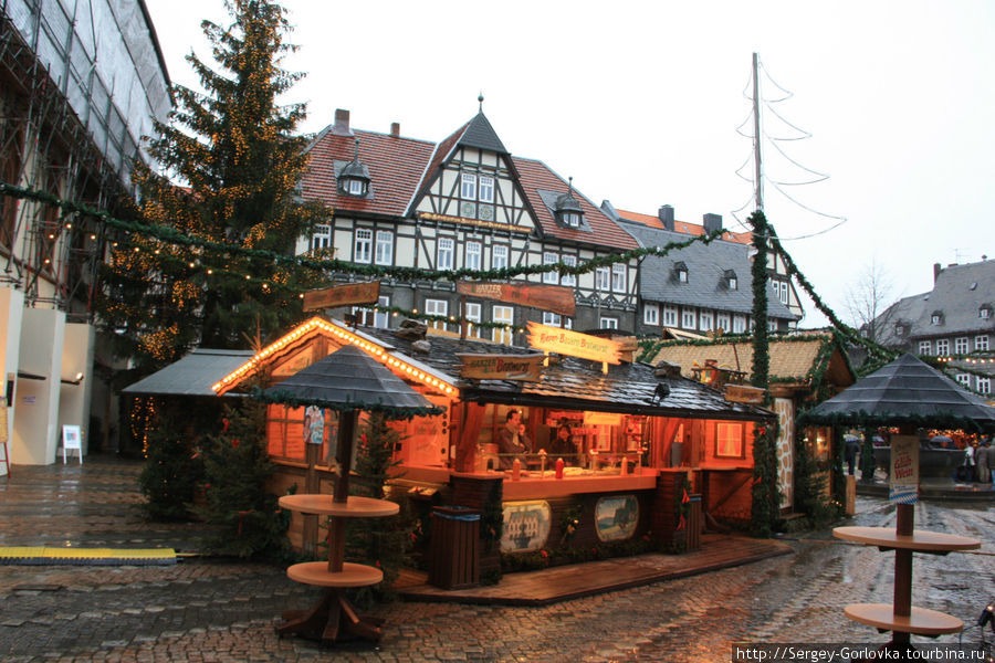 Рождественская ярмарка в Госларе Гослар, Германия
