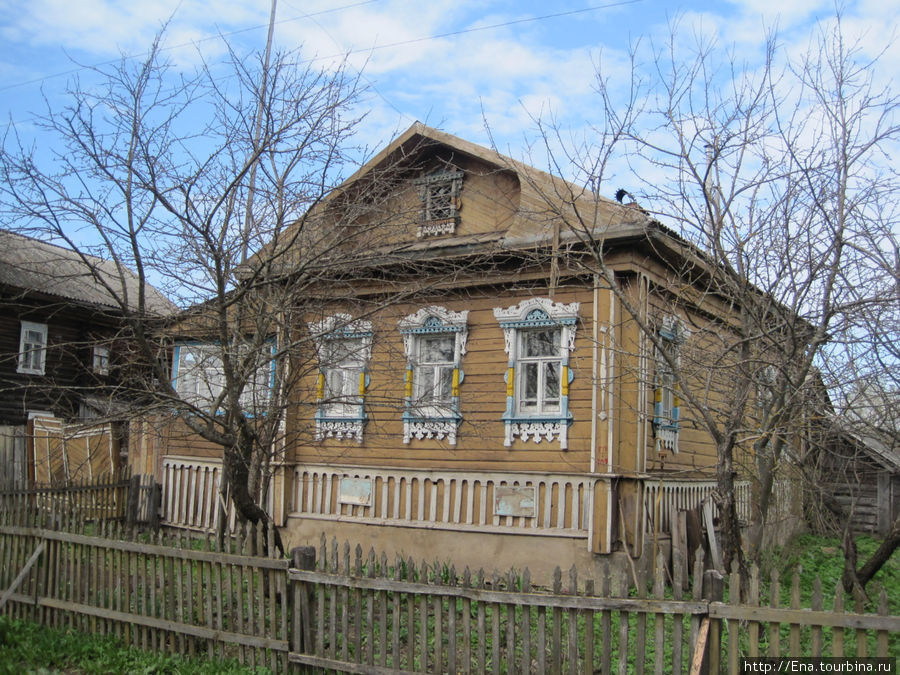Заучский район — все деревянная застройка Любим, Россия