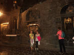 Каплица Св. Кинги — самый глубоко расположенный подземный костел на свете Всё. в том числе и жирандоли и иконы, вырезаны мастерами из соли