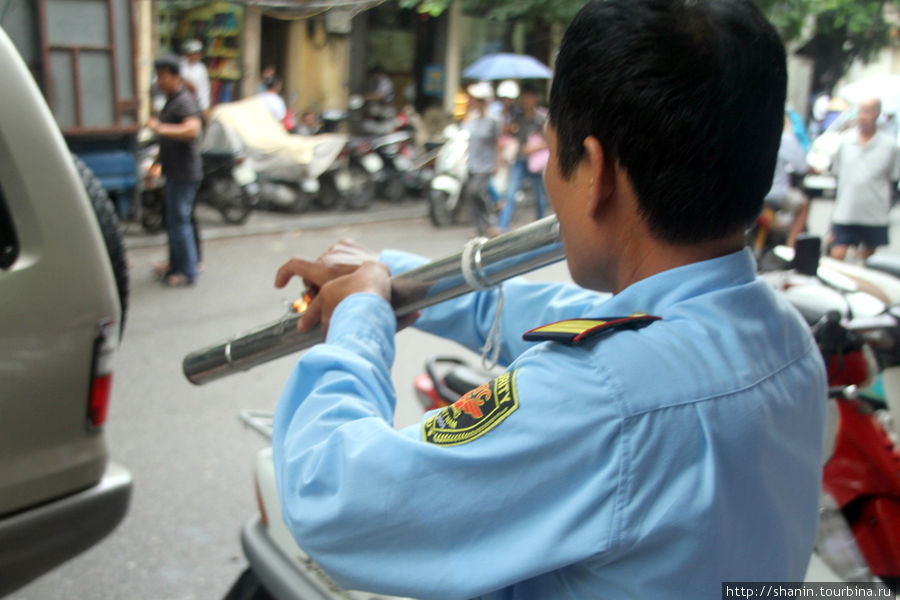 Заядлый курильщик Ханой, Вьетнам
