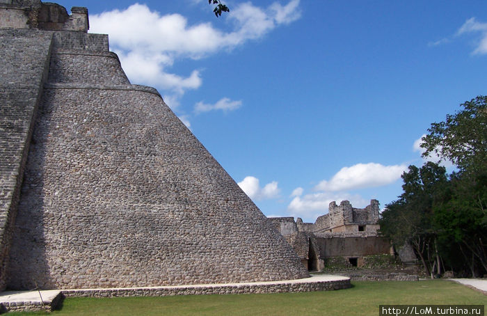 Пирамида Волшебника Ушмаль, Мексика