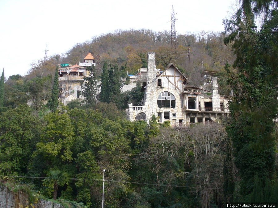 замок принца А.П.Ольденбургского Гагра, Абхазия