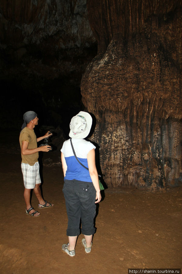 Глубокая пещера Ванвьенг, Лаос