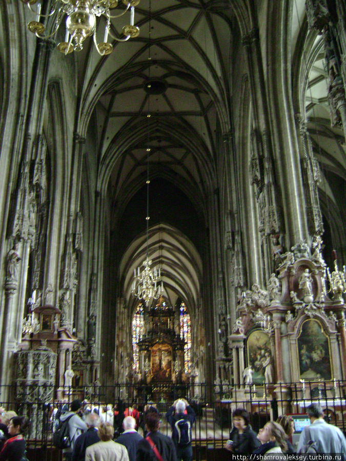 Обратная сторона собора св. Стефана Вена, Австрия