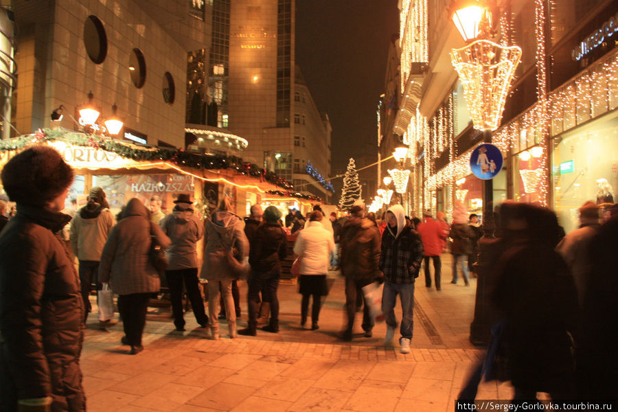 Рождественская ярмарка в Будапеште Будапешт, Венгрия