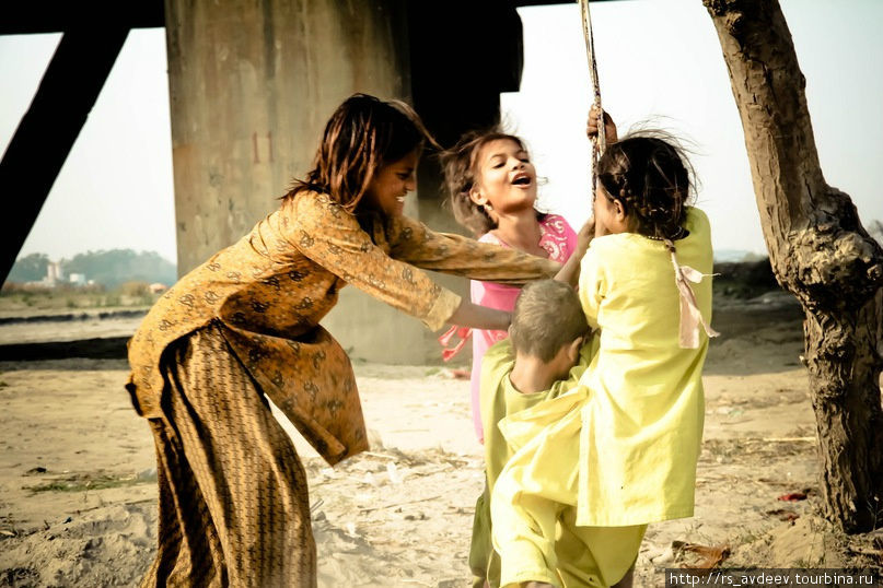 Дети трущоб Дели, Индия