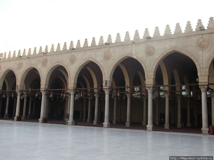 Мечеть Амра ибн аль-Ааса Каир, Египет