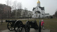 Храм и одноимённая площадь Александра Невского