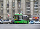 Автобус Богдан-А601.10 на площади Конституции.