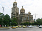 Успенский собор – главный кафедральный храм Варны. Великолепное здание является визитной карточкой города.
