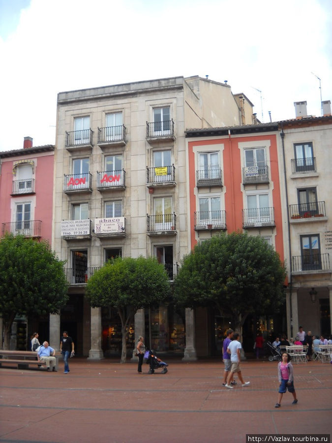 Вымахал! Бургос, Испания Вымахал! Бургос, Испания