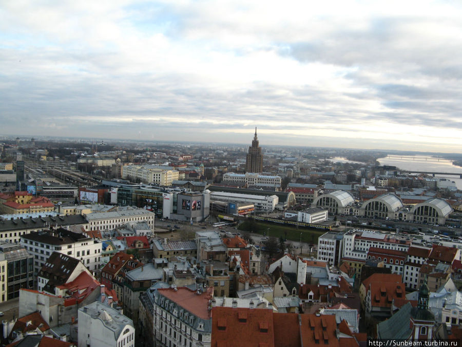 Рига с высоты собора Св. Петра накануне нового года Рига, Латвия