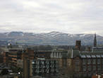 Вид на Эдинбург со стен замка.