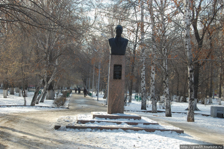 Памятник Н.Н. Семенову