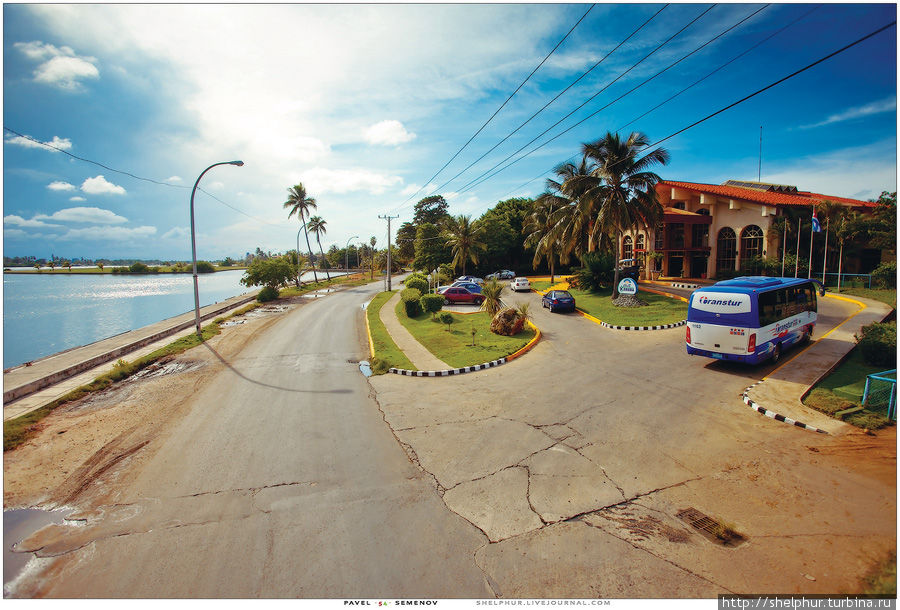 Число отелей, туристов и обслуживающего персонала на любой вкус. Но лучше покупать дороже, ибо в 4* и меньше можно 2 недели бороться с несварением, насекомыми и прочими атрибутами Кубы. Число отелей, туристов и обслуживающего персонала на любой вкус. Но лучше покупать дороже, ибо в 4* и меньше можно 2 недели бороться с несварением, насекомыми и прочими атрибутами Кубы.