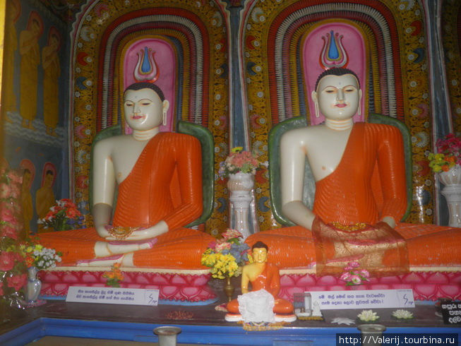 Внутри храма Бентота, Шри-Ланка