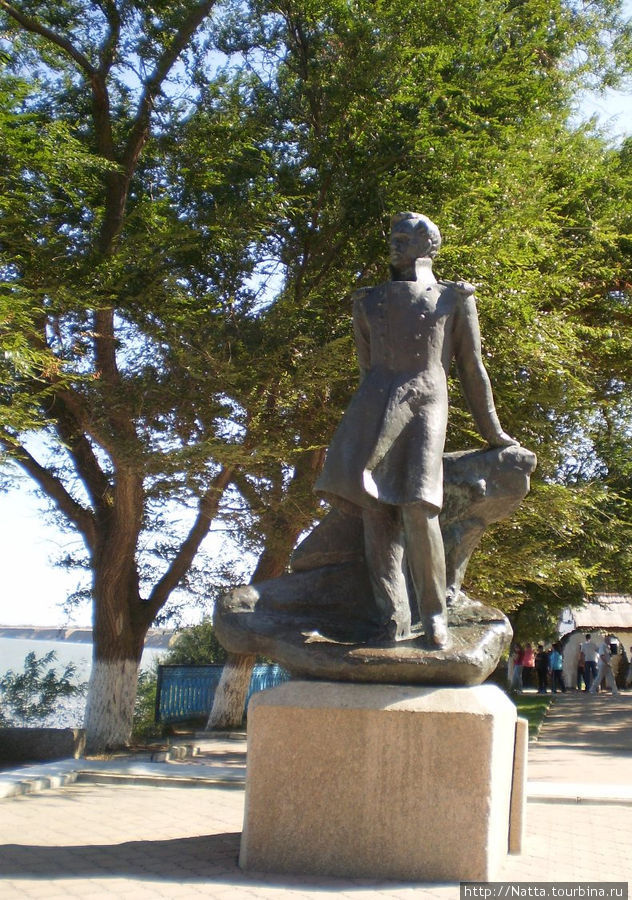 Памятник Лермонтову Тамань, Россия
