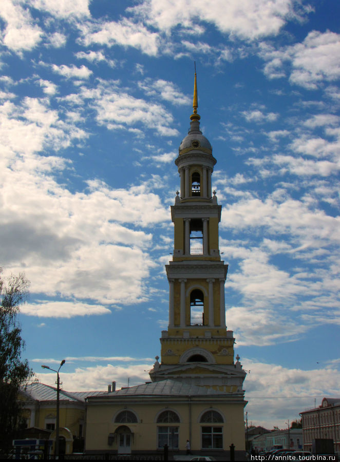 Часы на колокольне храма Иоанна Богослова Коломна, Россия