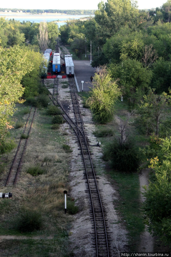 Детская железная дорога — вид с моста Волгоград, Россия