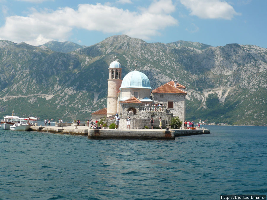 остров девы Марии на скале Будва, Черногория