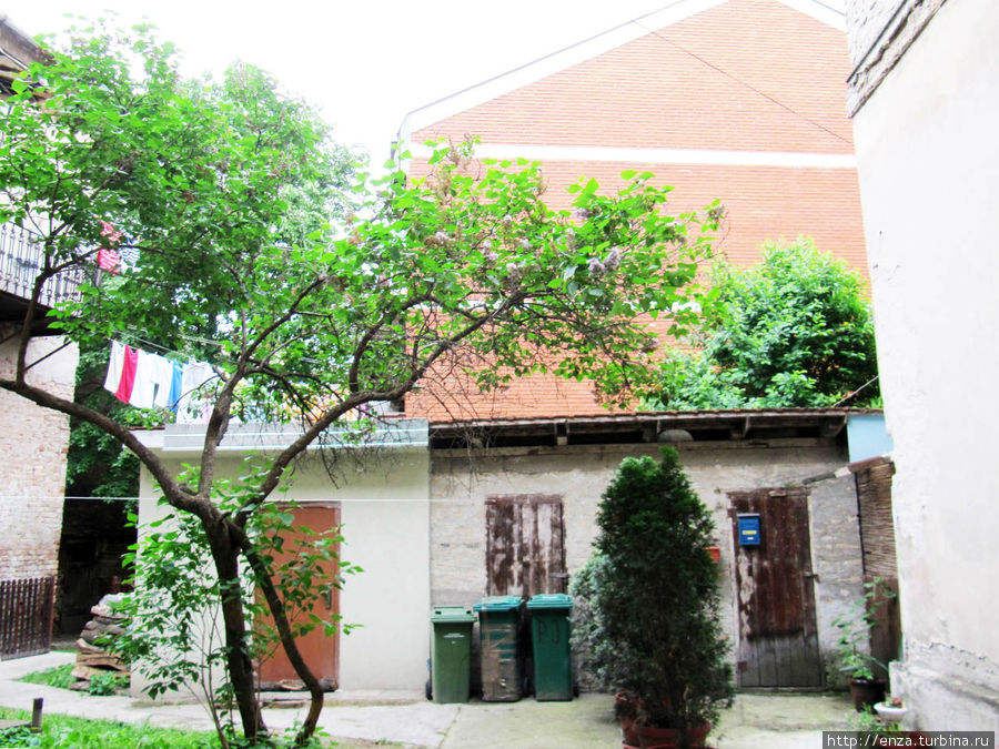 Двор дома, в котором жил и работал Врангель. Сремски-Карловци, Сербия
