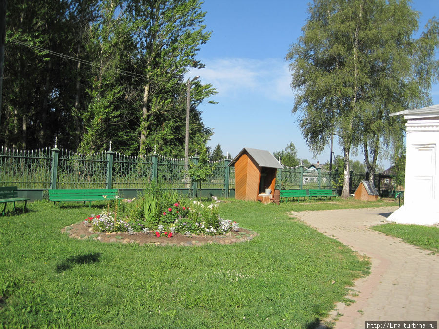 Уютный дворик Тутаев, Россия