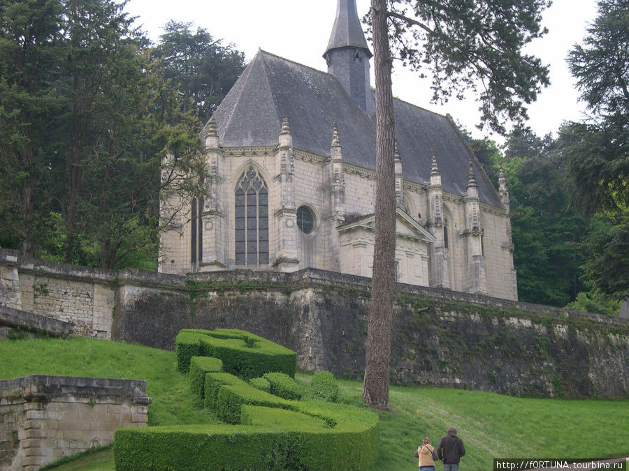 Замок Юссе Риньи-Усе, Франция