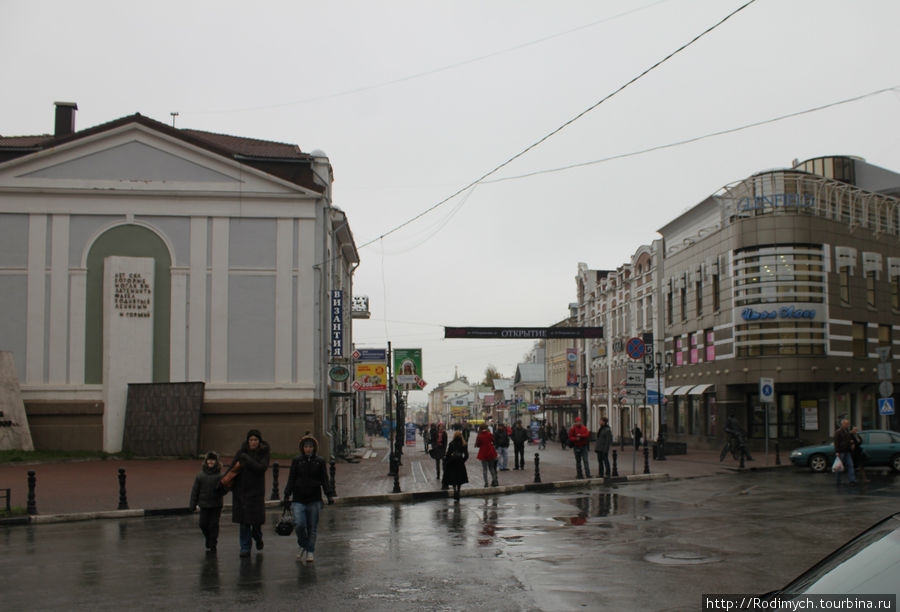Начинается пешеходная зона Большой Покровской Нижний Новгород, Россия