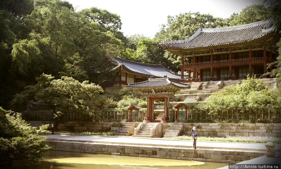 Во дворце Сеул, Республика Корея