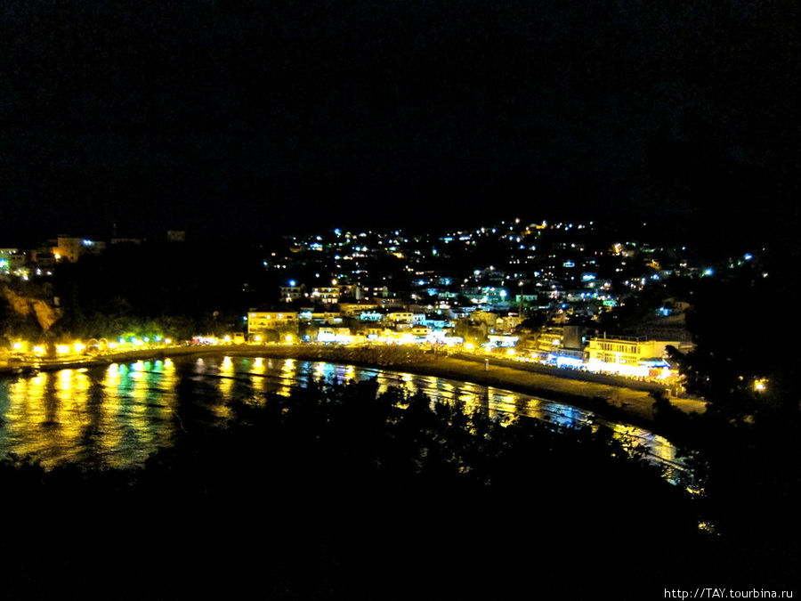 Прогулка по ночному Ульцину Улцинь, Черногория