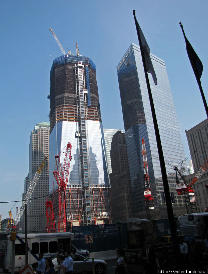 Это и есть здание, строящееся на месте трагедии 9/11 Нью-Йорк, CША