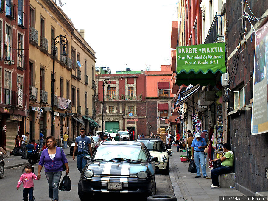Узкие улочки Мехико, Мексика