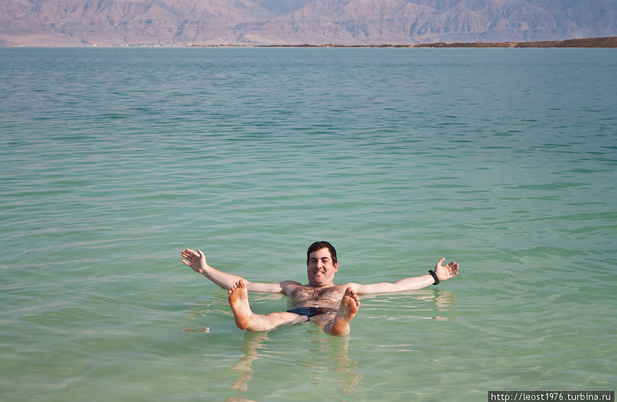 А мы вот так можем ... Мертвое море, Израиль