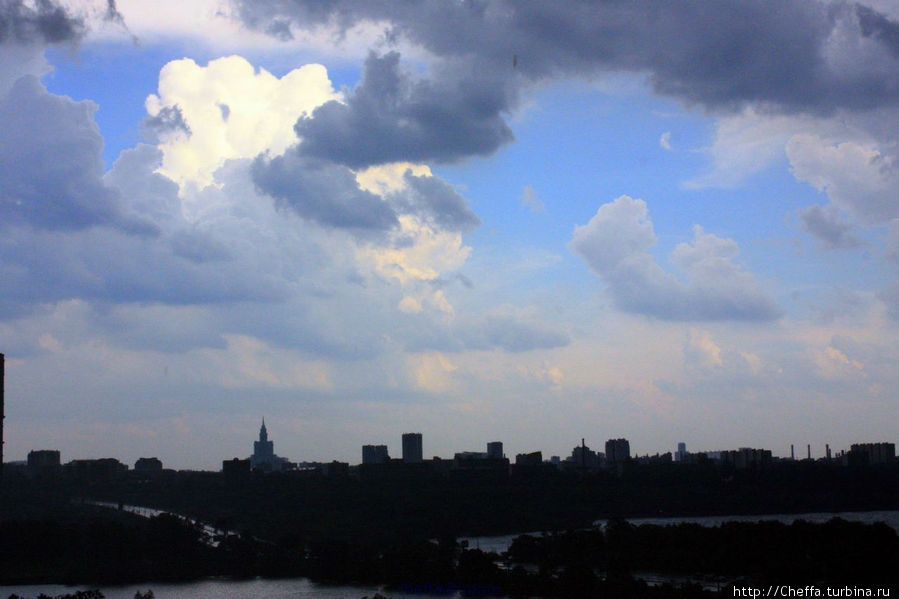Гроза над городом Москва, Россия
