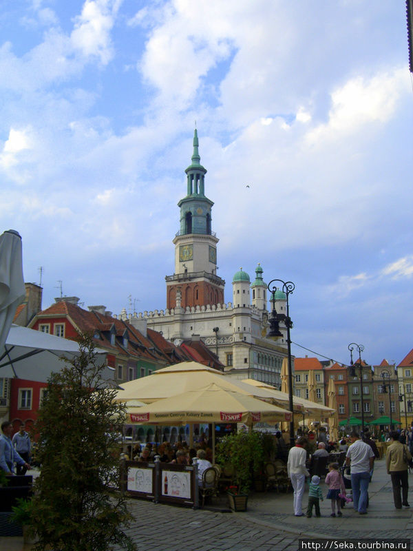 Вид на Рыночную площадь Познань, Польша