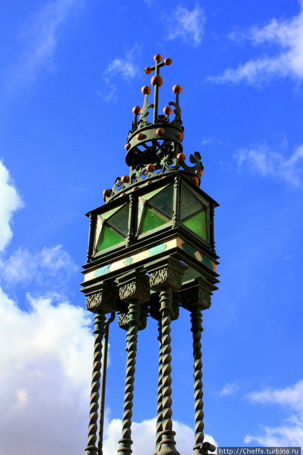 .. и корона. .. и корона.