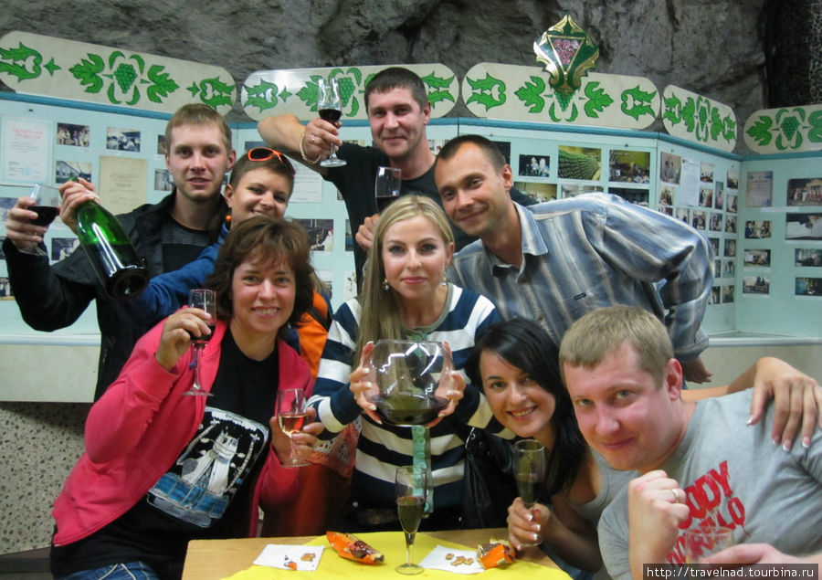 Экскурсия на Артемовский завод шампанских вин Бахмут, Украина