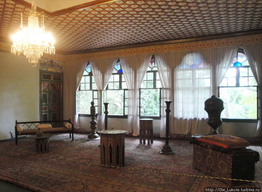 Золотой кабинет  в жилых покоях ханов Бахчисарай, Россия