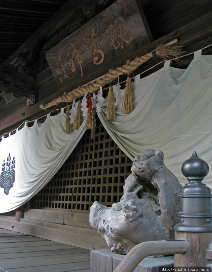 Второе посещение храма Utsutsu, сумерки...