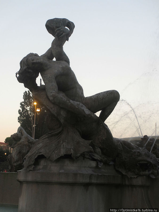 Площадь Республики — красивая площадь с фонтаном в центре Рим, Италия