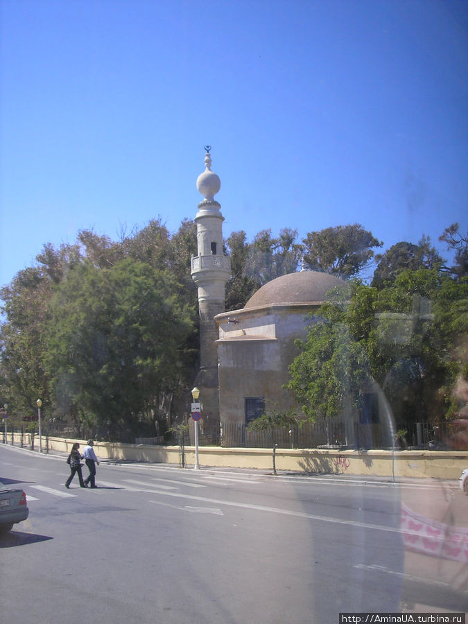 одна из мечетей Родоса Родос, остров Родос, Греция
