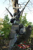 Памятник на могиле П. И. Чайковского