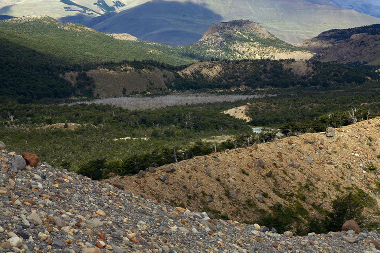 Озеро Торре, как и все зд Озеро Торре, как и все зд