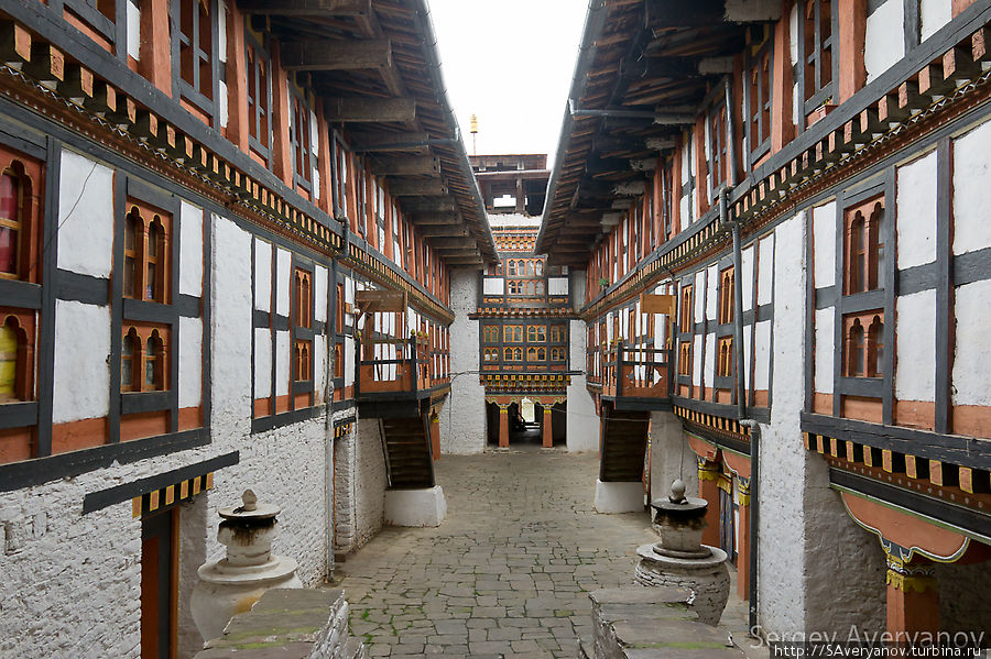 Джакар-Дзонг, Замок белой птицы Бутан